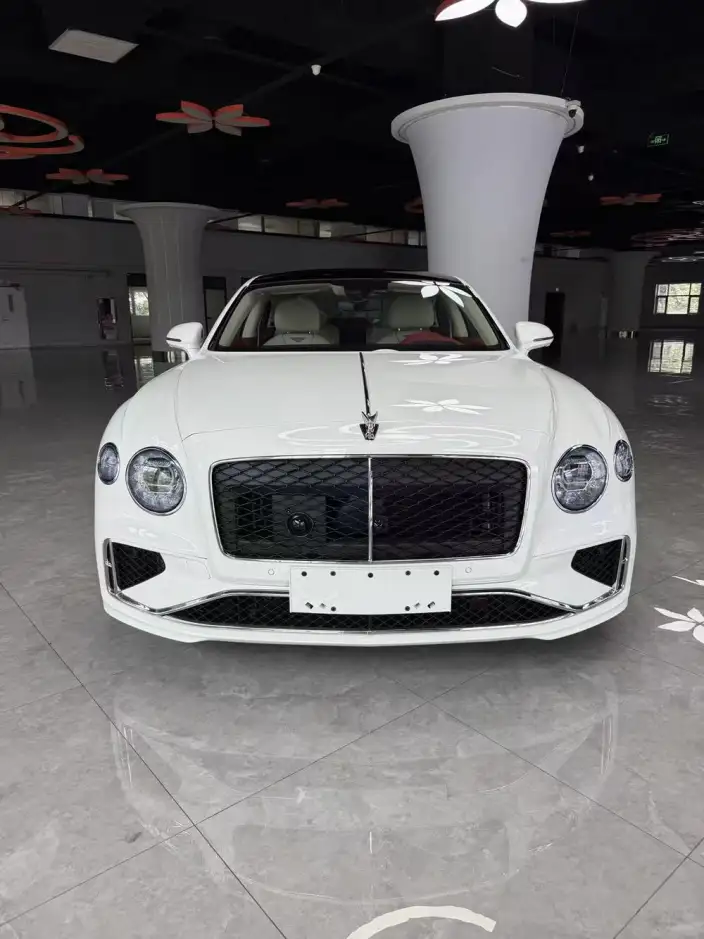 Bentley Flying Spur 2026 Model 4.0T V8 Standard Edition