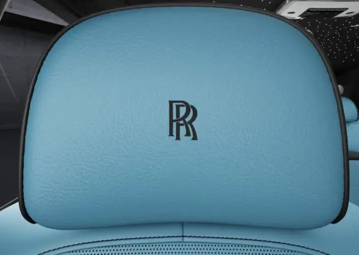 Cullinan 2026 Model Black Badge – фото 5