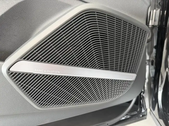 Audi Q5L 2022 Model Facelift 45T Luxury Dynamic Model – фото 6