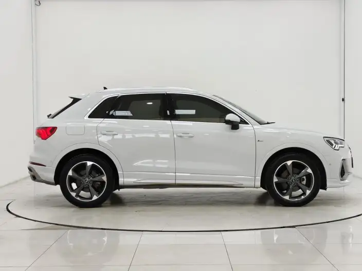 AUDI Q3 2022 Model 35 TFSI Fashion Dynamic Model – фото 8