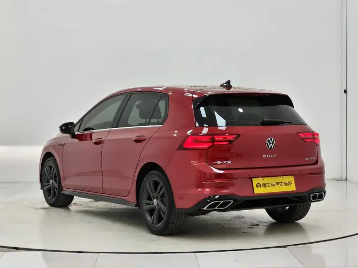 Volkswagen Golf 2023 Model 280TSI DSG R-Line Lite – фото 5