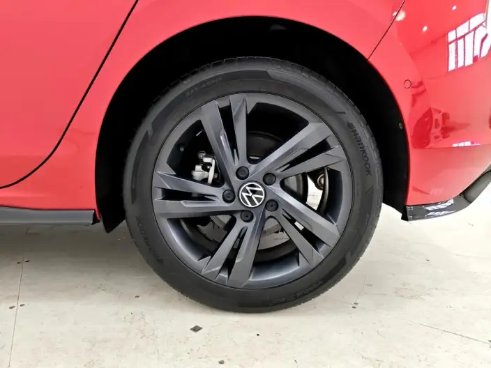 Volkswagen Golf 2023 Model 280TSI DSG R-Line Lite – фото 9