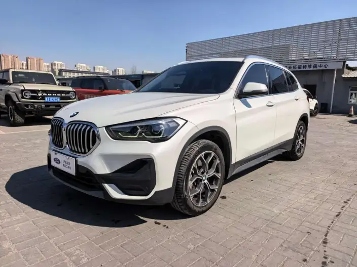 BMW X1 2022 Model sDrive25Li Leading Model – фото 1