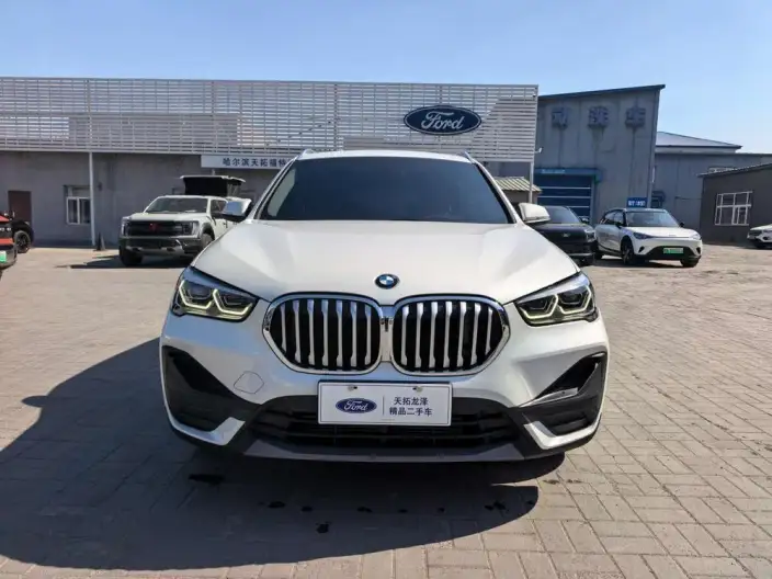 BMW X1 2022 Model sDrive25Li Leading Model – фото 2