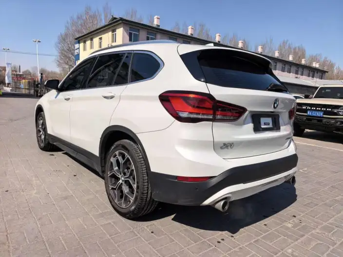 BMW X1 2022 Model sDrive25Li Leading Model – фото 5