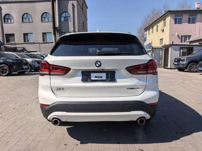 BMW X1 2022 Model sDrive25Li Leading Model – фото 6