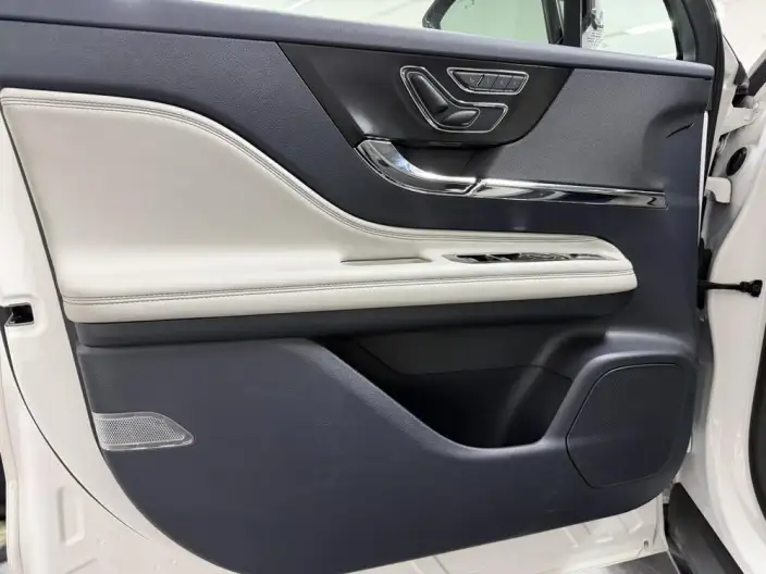 Lincoln Corsair 2023 Model 2.0T 2WD Zunya Edition – фото 7