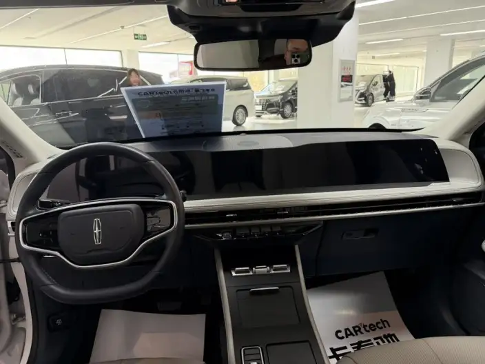 Lincoln Corsair 2023 Model 2.0T 2WD Zunya Edition – фото 8