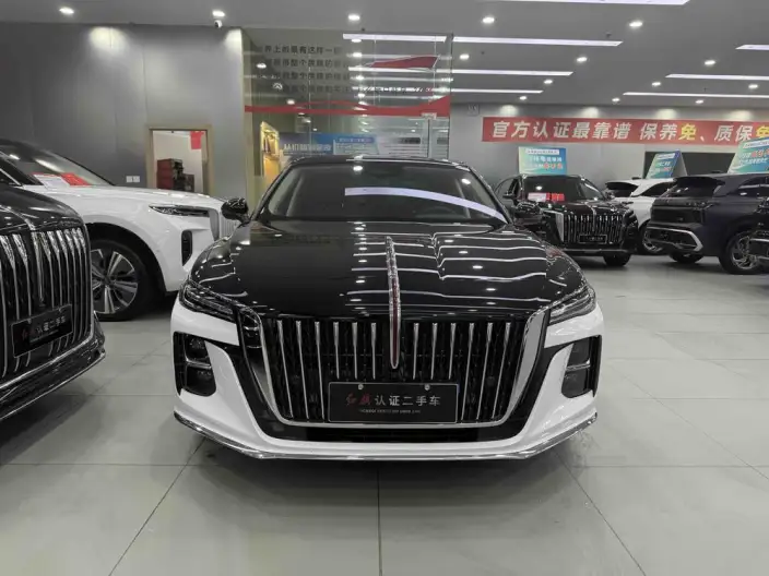 Hongqi H5 2025 Model 2.0T Automatic Flag Enjoy Edition