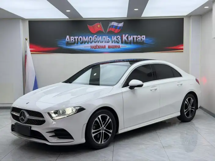 Mercedes-Benz A-class 2022 Model Facelift A 180 L Sports sedan – фото 1