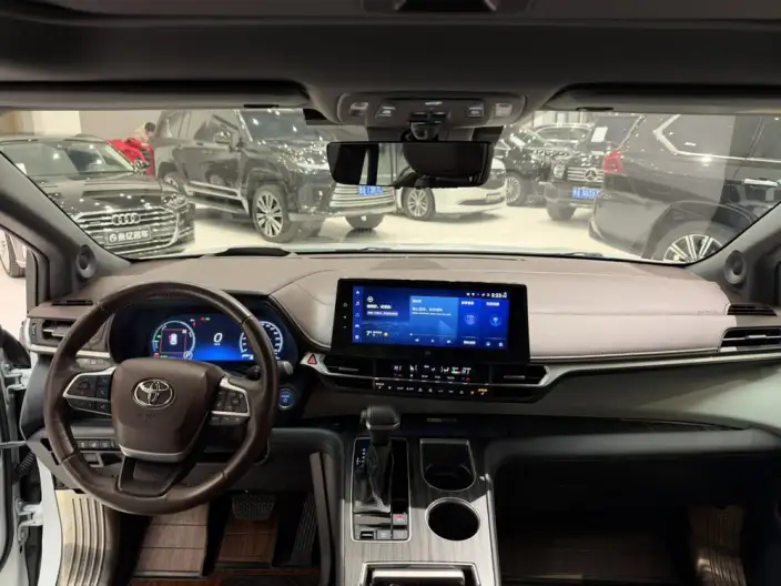Granvia 2023 Model Intelligent Hybrid 2.5L Flagship VIP – фото 8