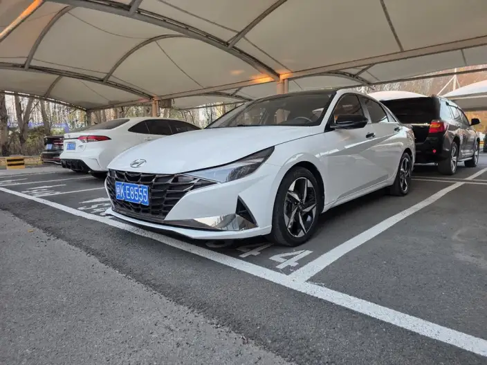 Hyundai Ioniq 2022 Model 1.5L CVT LUX Premium Edition