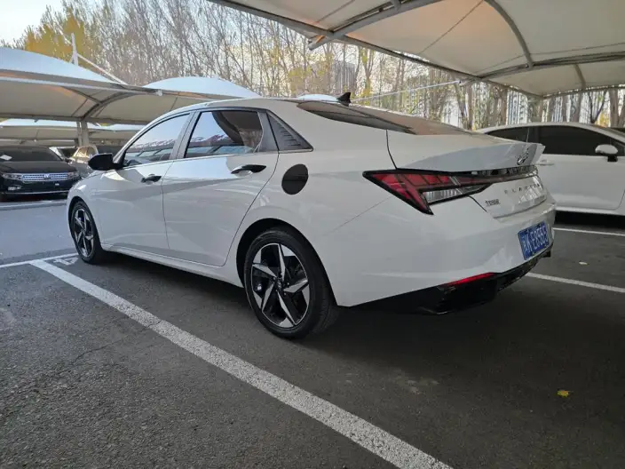 Hyundai Ioniq 2022 Model 1.5L CVT LUX Premium Edition
