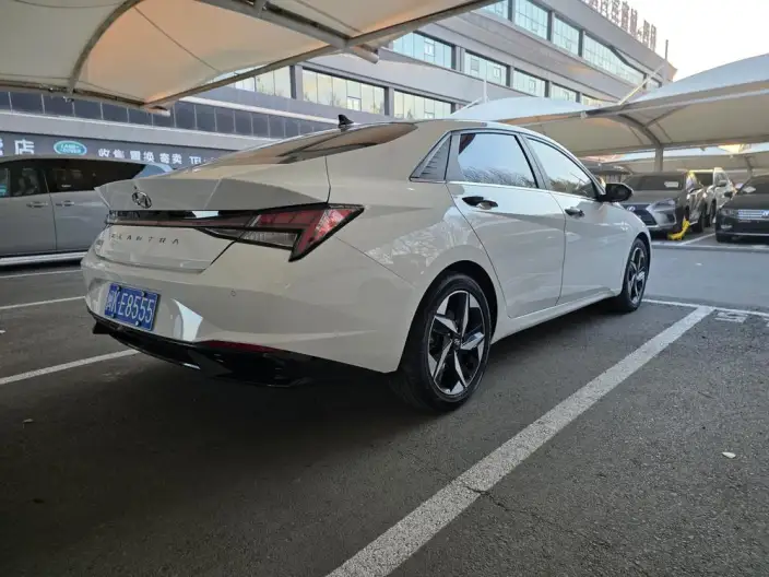 Hyundai Ioniq 2022 Model 1.5L CVT LUX Premium Edition – фото 6