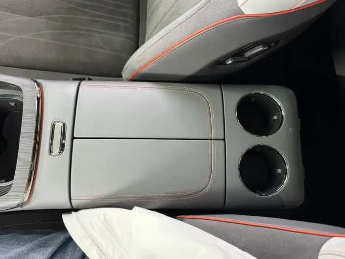 Geely Galaxy E8 2025 Model 620km 4WD Galaxy LiDAR Edition – фото 7