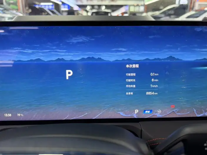 Geely Galaxy E8 2025 Model 620km 4WD Galaxy LiDAR Edition – фото 9