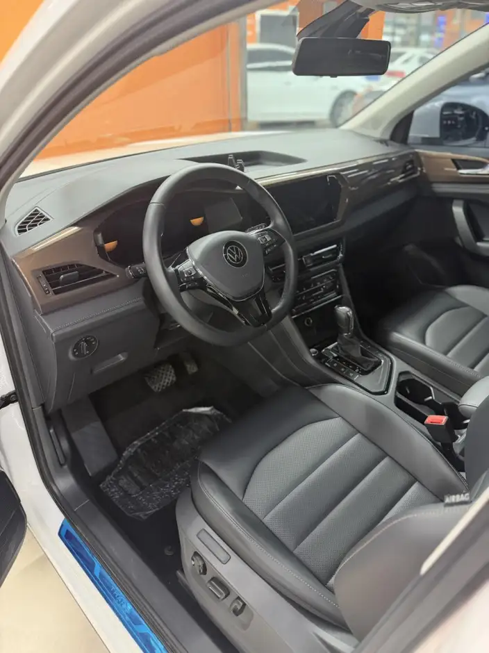 Volkswagen Tharu 2022 Model 280TSI 2WD Deluxe Edition – фото 7