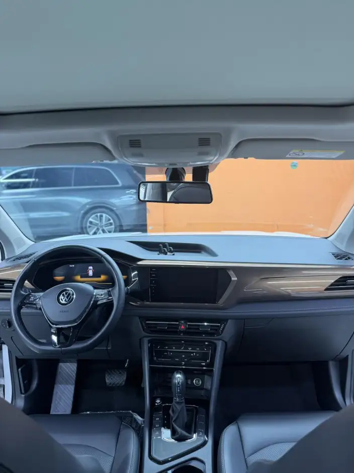 Volkswagen Tharu 2022 Model 280TSI 2WD Deluxe Edition – фото 8