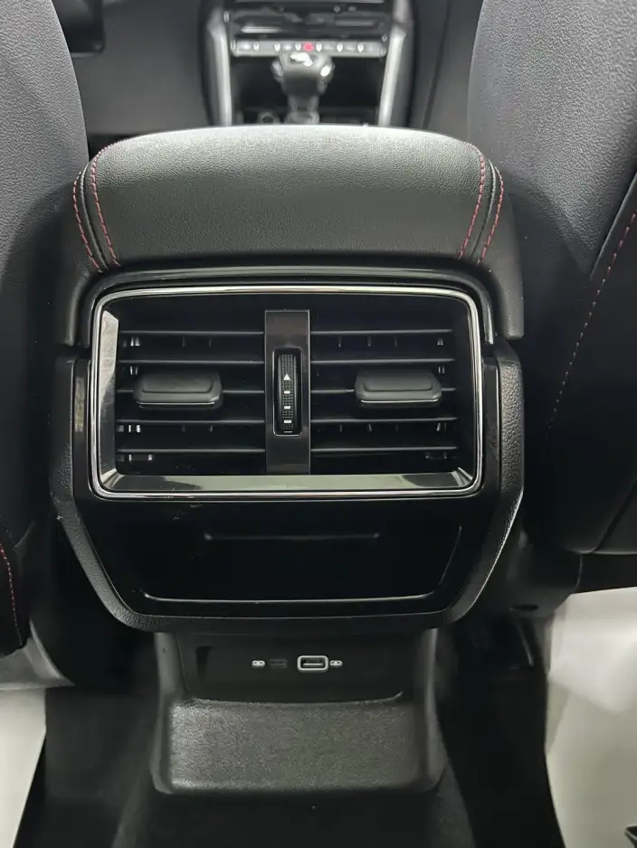 Karoq 2022 Model TSI280 Luxury Edition – фото 10