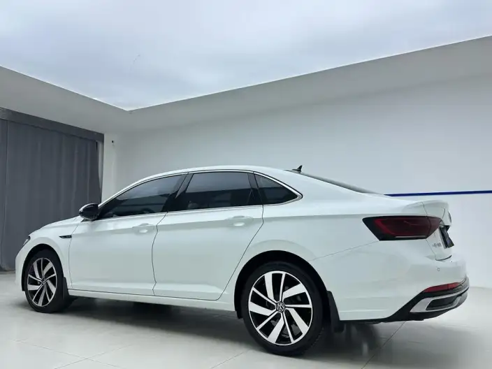 Volkswagen Sagitar 2023 Model 280TSI DSG Beyond Edition Lite – фото 4