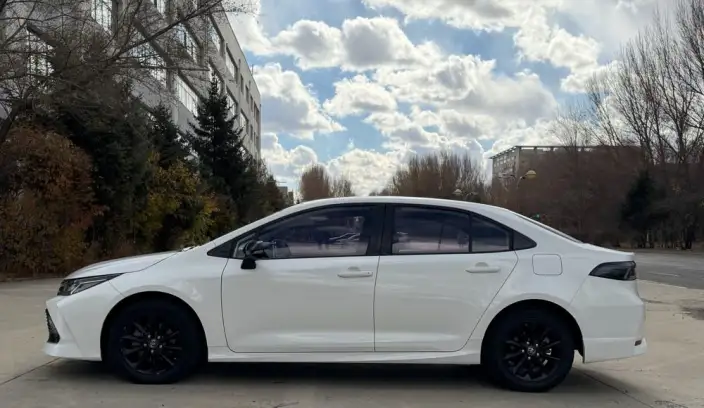 Toyota Corolla 2021 Model 1.5L CVT GR SPORT Sports Edition – фото 4