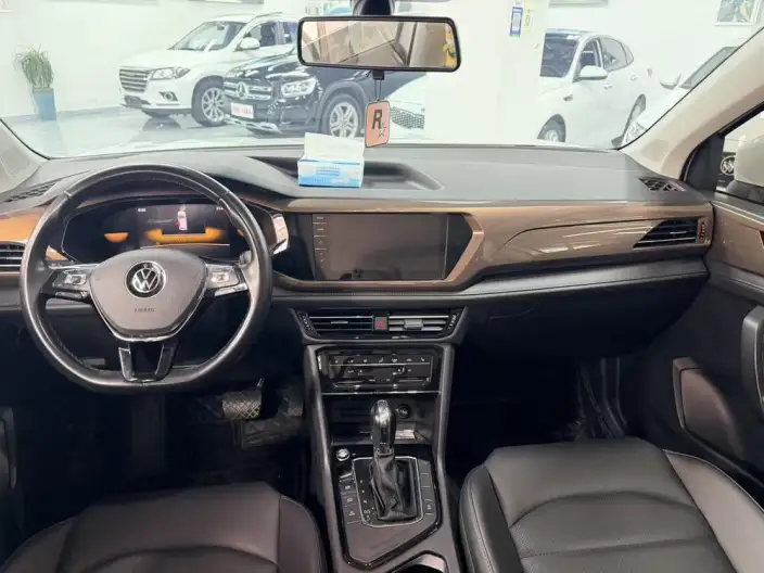 Volkswagen Tharu 2022 Model 280TSI 2WD Deluxe Edition – фото 7