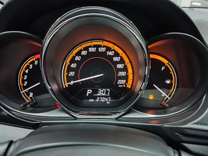 Toyota YARIS L Vios 2022 Model Zhixuan X 1.5L CVT Luxury PLUS Edition – фото 8