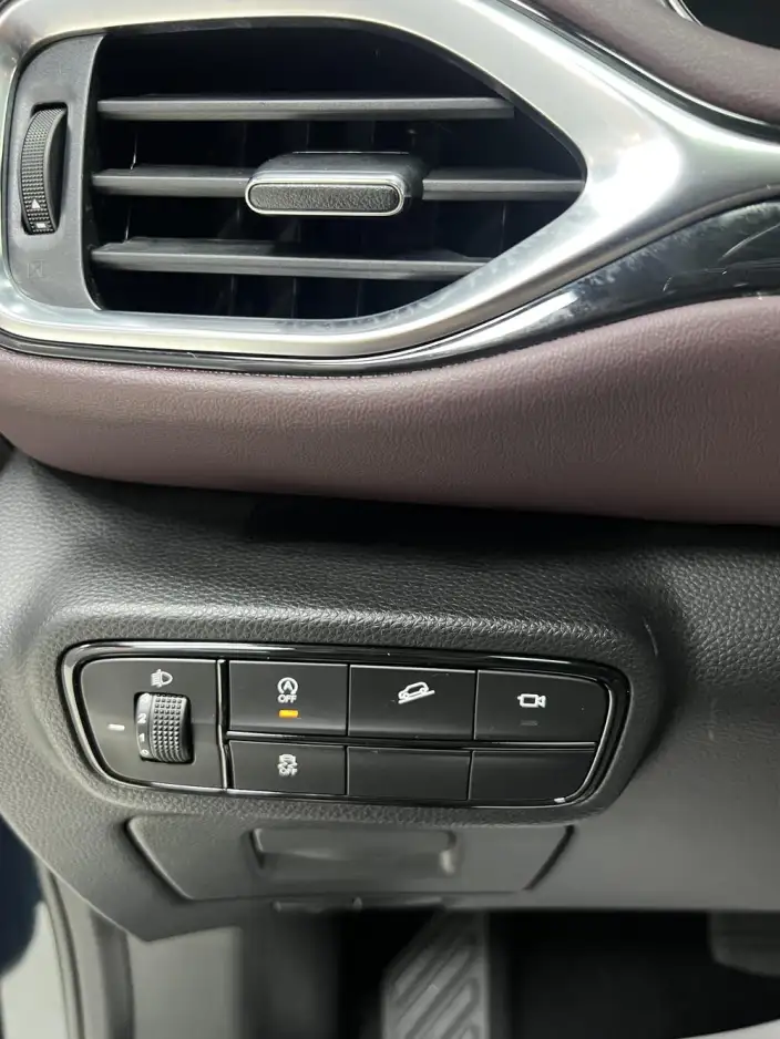 GAC Trumpchi M6 2021 Model Pro 270T Automatic Exclusive Edition – фото 7