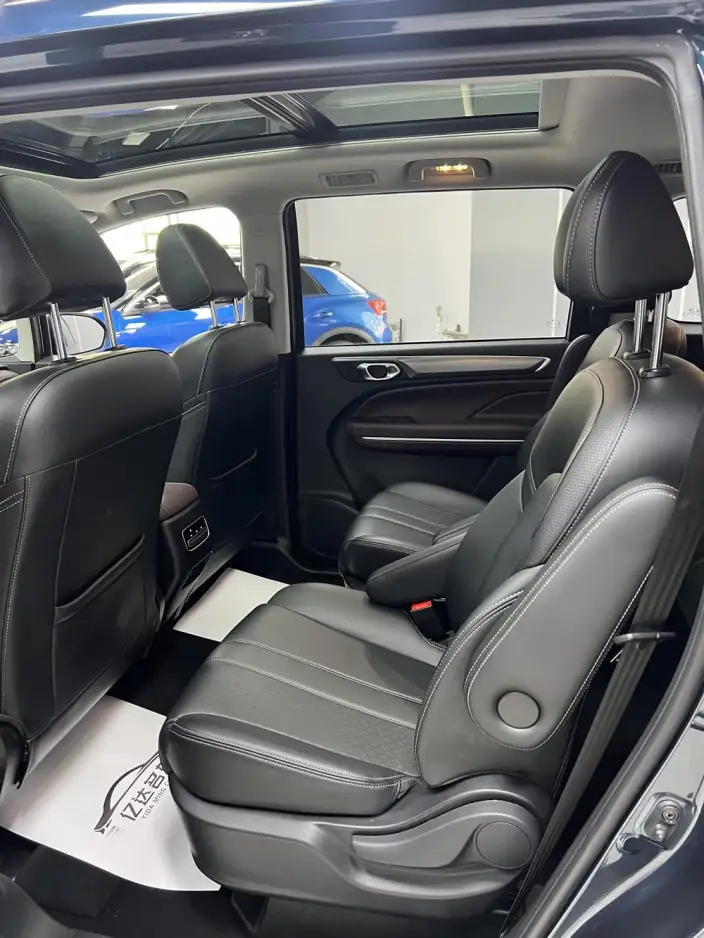 GAC Trumpchi M6 2021 Model Pro 270T Automatic Exclusive Edition – фото 9