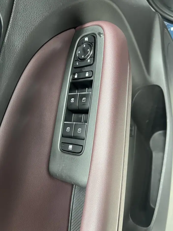 GAC Trumpchi M6 2021 Model Pro 270T Automatic Exclusive Edition – фото 10