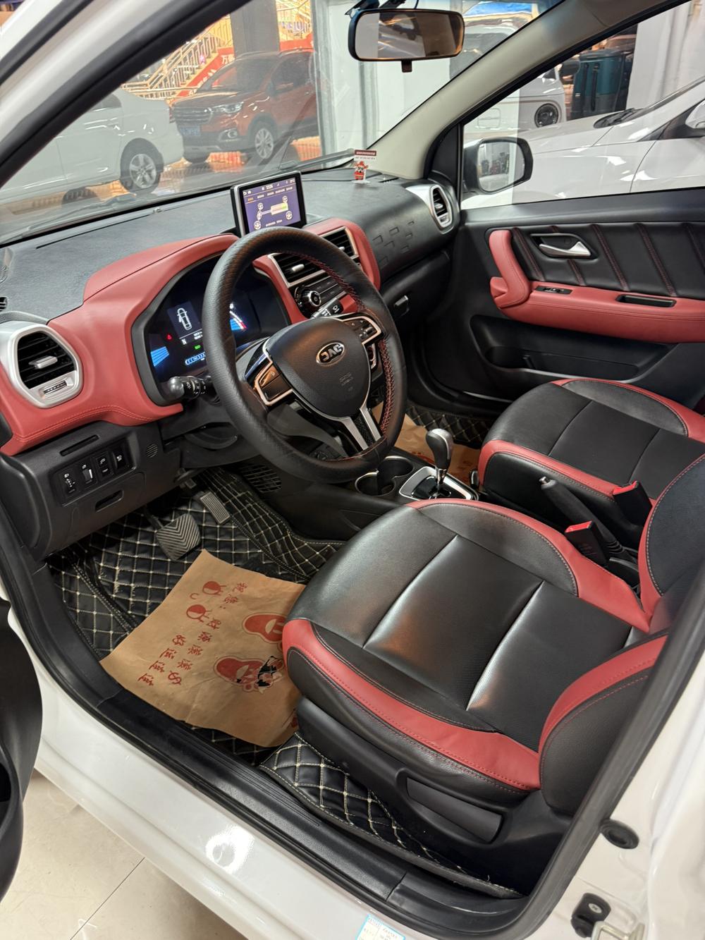 JAC Motors iEV6E Модель 2018 года Sports Edition Luxury Smart Enjoyment