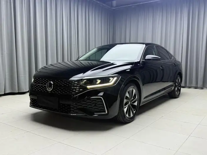 Volkswagen Passat 2023 Model Facelift 280TSI Starry sky Elite Edition – фото 1