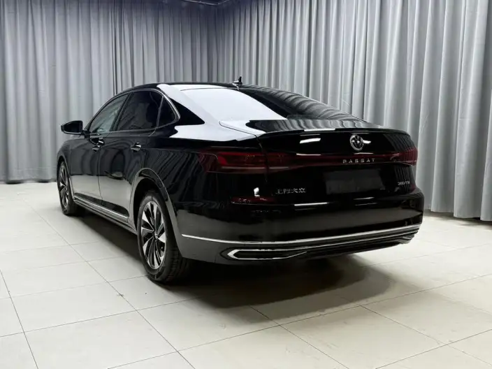 Volkswagen Passat 2023 Model Facelift 280TSI Starry sky Elite Edition – фото 4