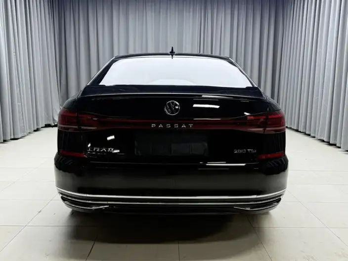 Volkswagen Passat 2023 Model Facelift 280TSI Starry sky Elite Edition – фото 5