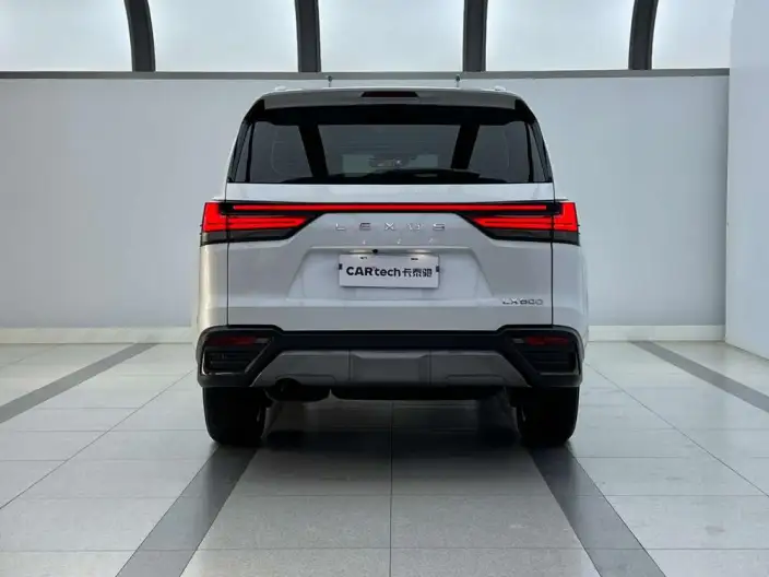 Lexus LX 2022 Model 3.5T Automatic 4WD 4 seat Parallel Imported – фото 4