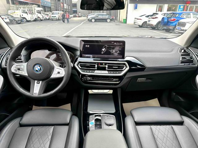 BMW iX3 2023 Advantage – фото 17