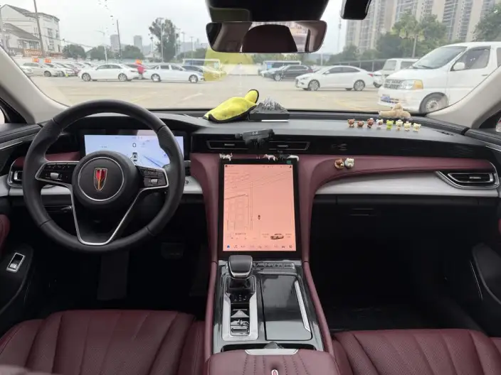 Hongqi H5 2025 Model 2.0T Automatic Flag Enjoy Edition – фото 8
