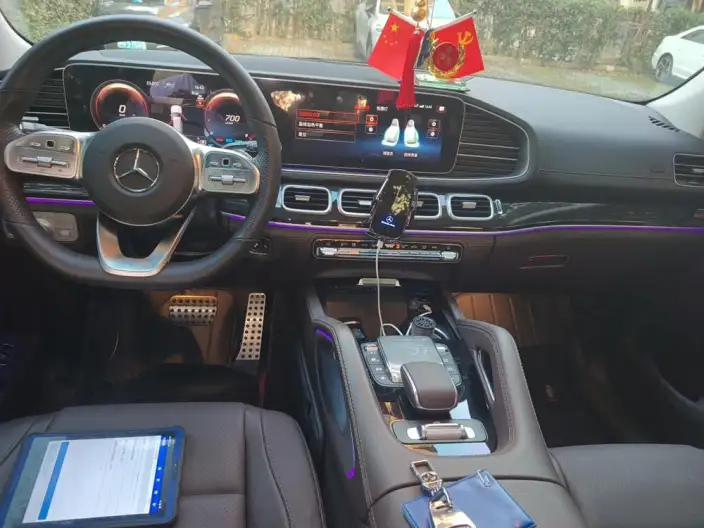Mercedes-Benz GLS 2023 Model GLS 450 4MATIC Fashion Model – фото 5