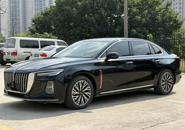 Hongqi H5 2023 Model 2.0T Automatic Flag Enjoy Edition
