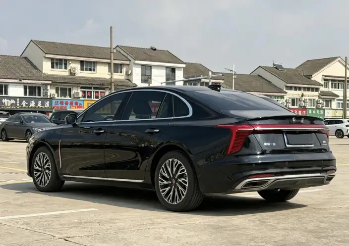 Hongqi H5 2023 Model 2.0T Automatic Flag Enjoy Edition