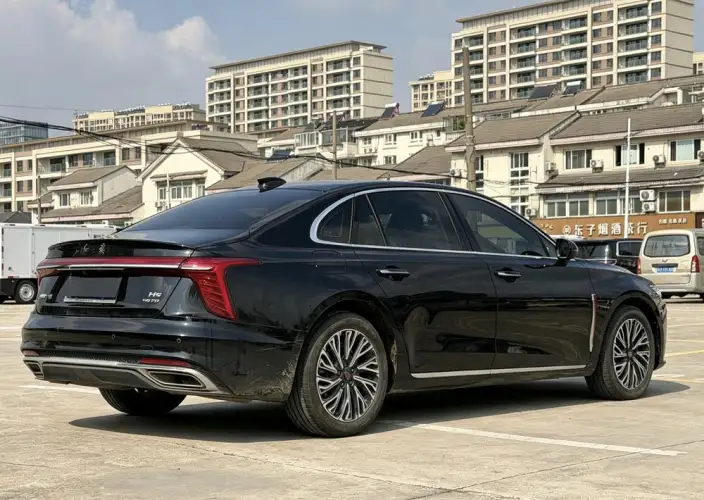 Hongqi H5 2023 Model 2.0T Automatic Flag Enjoy Edition – фото 6