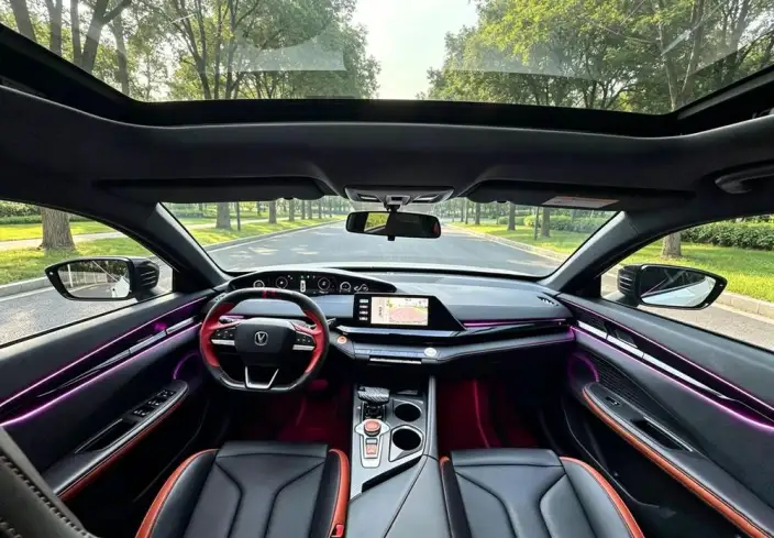 Changan UNI-V 2022 Model 1.5T Sports Edition – фото 7