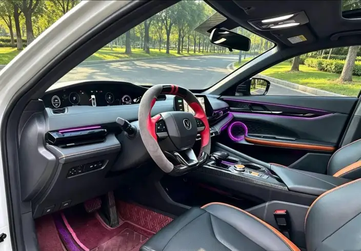 Changan UNI-V 2022 Model 1.5T Sports Edition – фото 9