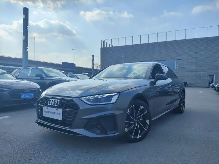 Audi A4 L 2023 Model 40 TFSI Luxury Dynamic Model