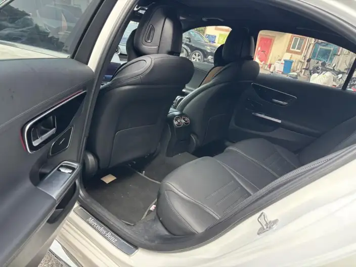 Mercedes-Benz C-Class 2024 Model C 260 L Sports Edition – фото 7