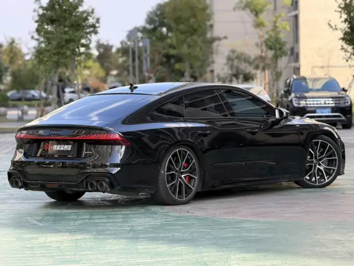 Audi A7 2022 Model 55 TFSI quattro Exclusive Model – фото 6