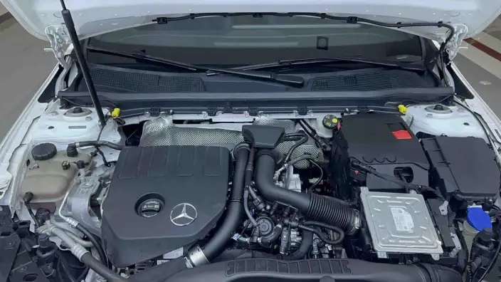 Mercedes-Benz A-class 2022 Model A 180 L – фото 8