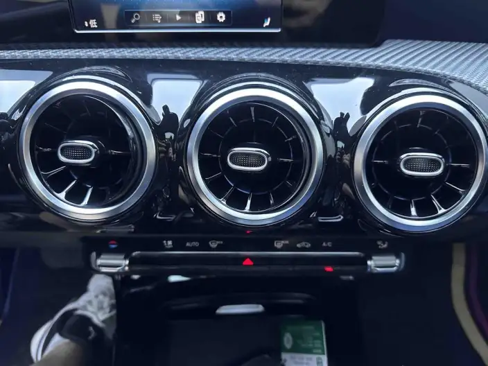 Mercedes-Benz A-class 2022 Model A 180 L – фото 9