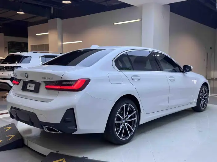 BMW 3 Series 2023 Model 320Li M Sports Set – фото 7