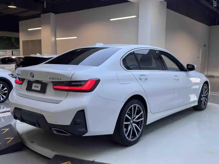 BMW 3 Series 2023 Model 320Li M Sports Set – фото 6